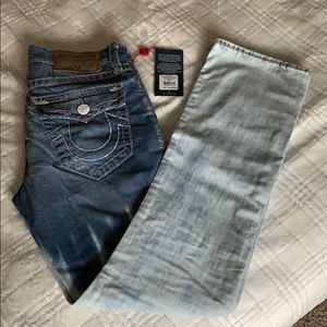 NEW TRUE RELIGION JEANS! UNIQUE WASH